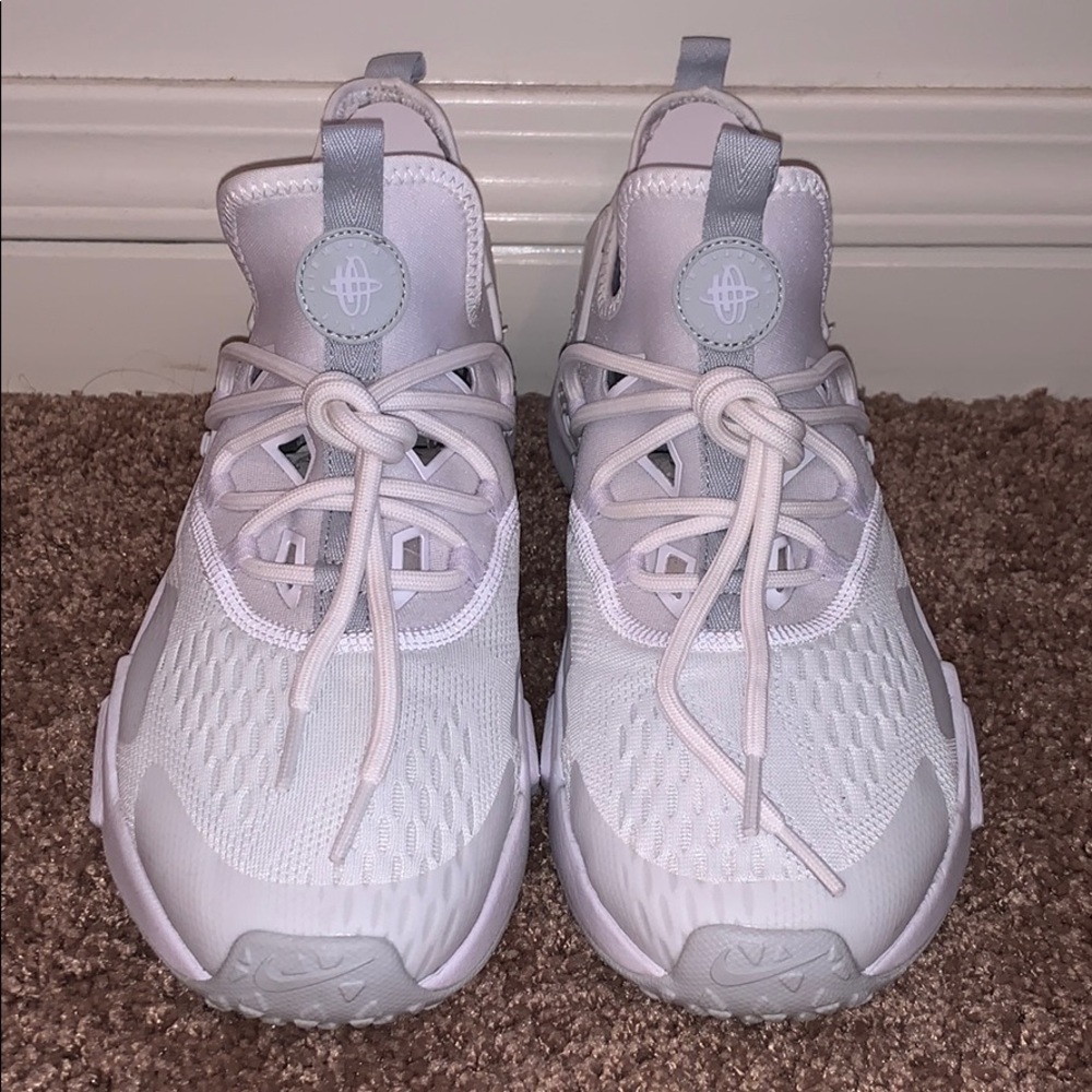 Nike Huarache Drift tennis shoes